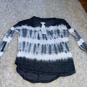 Tie dye V-neck sweater!